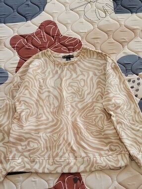 Women’s Beige Zebra Print Long Sleeve Top